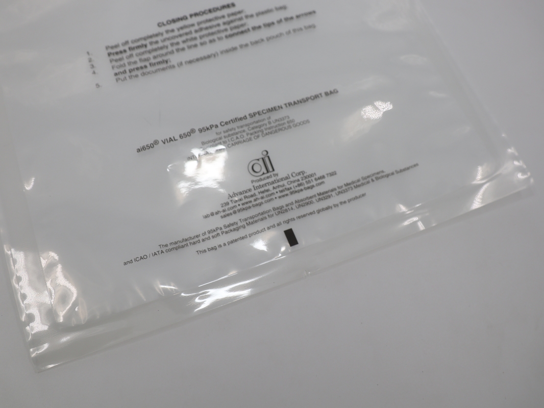 プラスチックの 95 KPa 6 X 6 インチ 240ml 吸収袋と吸収パッド 白色